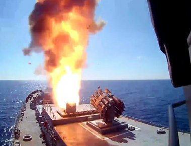 Συρία: Πύραυλοι κατά του ISIS στην Παλμύρα από ρωσική φρεγάτα και υποβρύχιο (βίντεο)